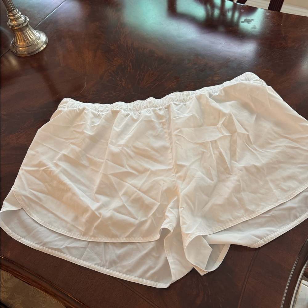 Old Navy Active StretchTech White Shorts 3X